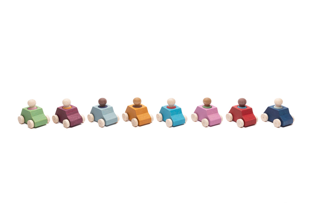 Voitures en bois avec mini figurines - Ens. de 8 par Lubulona - $100 et plus | Jourès Canada