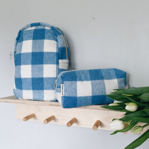 Checked Pouch - Blue par Studio Noos - Arts & Crafts | Jourès Canada