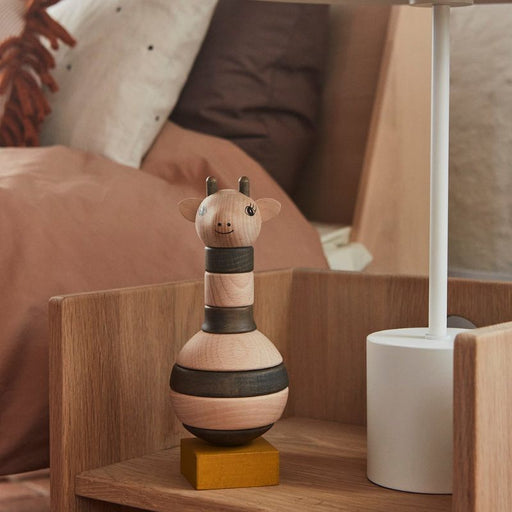 Wooden Stacking Giraffe - Nature / Dark par OYOY Living Design - Stacking Cups & Blocks | Jourès Canada
