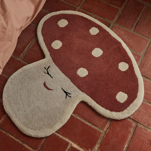 Malle Mushroom Rug - Red par OYOY Living Design - Rugs, Tents & Canopies | Jourès Canada