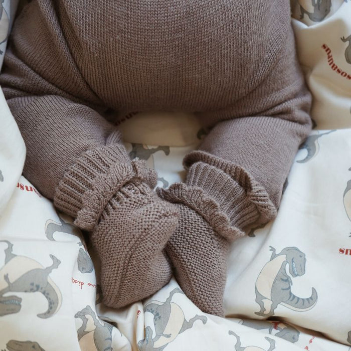 Tomama Footies - Newborn to 9m - Stone par Konges Sløjd - Baby Shower Gifts | Jourès Canada