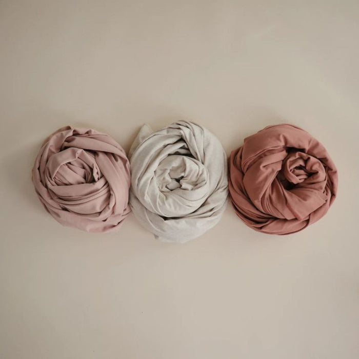 Écharpe pour bébé Mushie - Rose pâle par Mushie - 50$ à 100$ | Jourès Canada