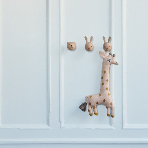 Darling - Baby Guggi Giraffe par OYOY Living Design - Nursing Pillows & Animals Cushions | Jourès Canada