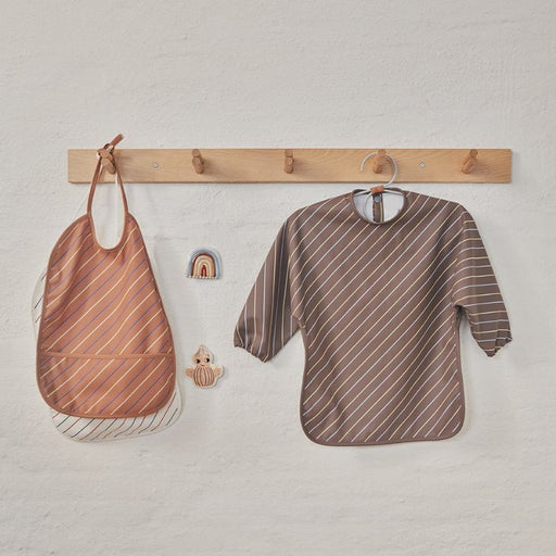 Cape bib - Striped - Caramel par OYOY Living Design - Cape Bibs with Sleeves | Jourès Canada