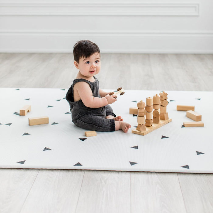 Little Bot Baby Ofie Play Mat - Zen Line + Triangle par Little Bot - Baby | Jourès Canada