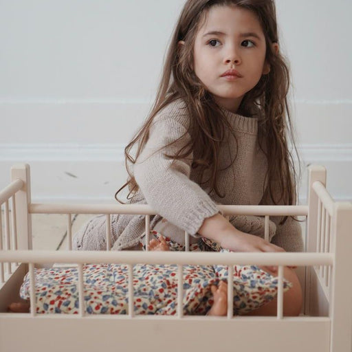 Wooden Doll Bed - Cherry par Konges Sløjd - Kids - 3 to 6 years old | Jourès Canada