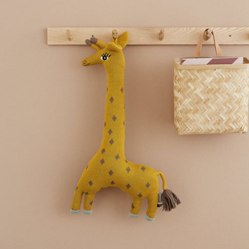 Noah Giraffe Cushion par OYOY Living Design - Nursing Pillows & Animals Cushions | Jourès Canada